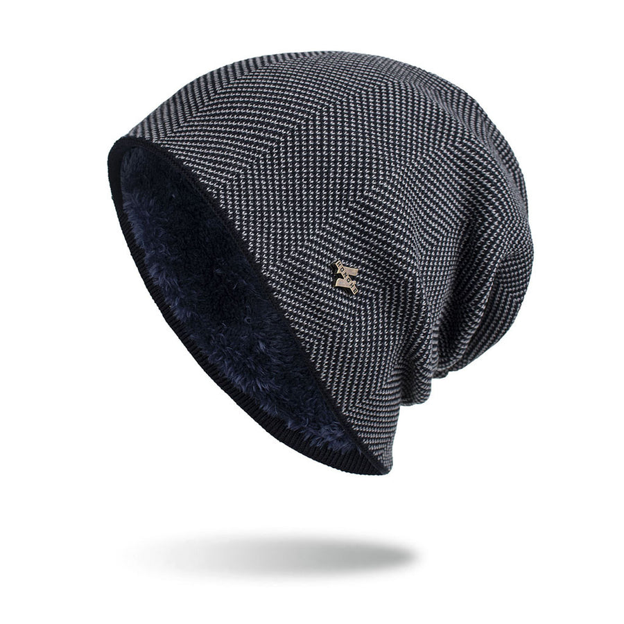 Velvet H-iron label pullover cap knitted yarn cap